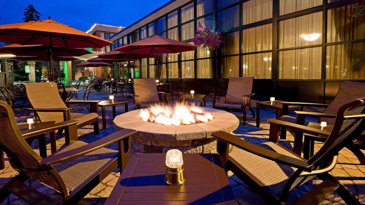 Holiday Inn Saratoga Springs by IHG Terrasse