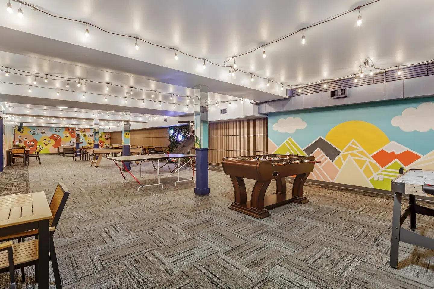 Best Western Plus West Edmonton Bar