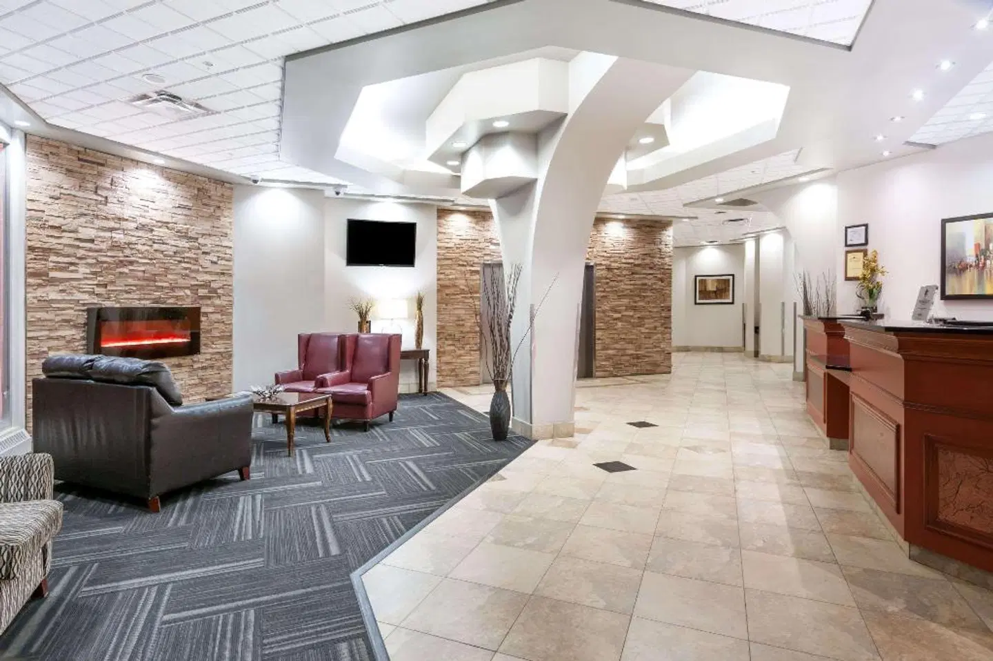 Ramada by Wyndham Edmonton South LOUNGE_LOBBY