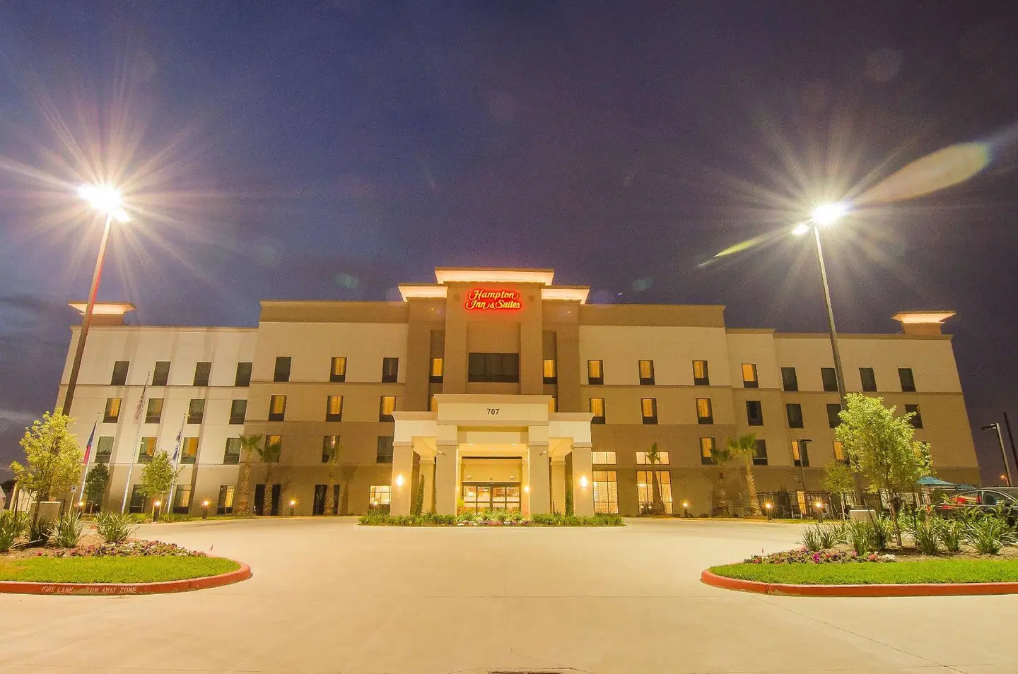 Hampton Inn & Suites Houston North IAH EXTERIOR
