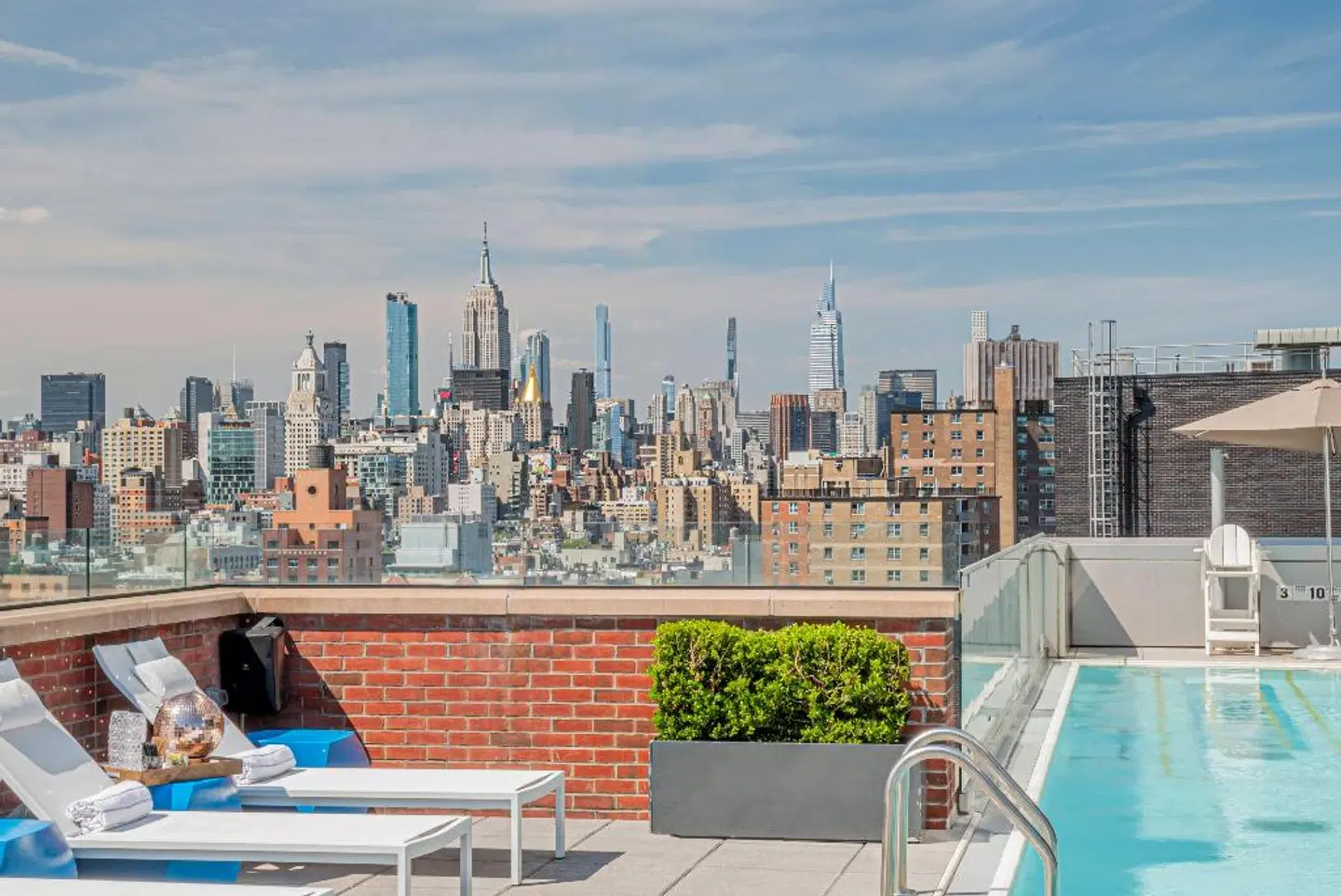 Hotel Indigo Lower East Side New York by IHG Terrasse