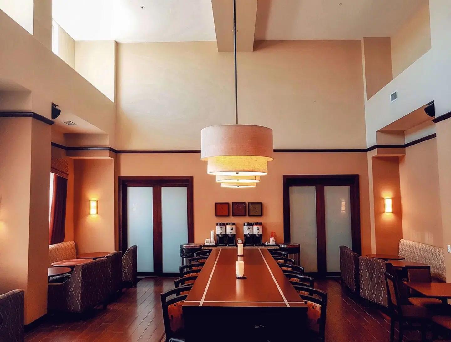 Hampton Inn & Suites by Hilton Edmonton International Airport LOUNGE_LOBBY
