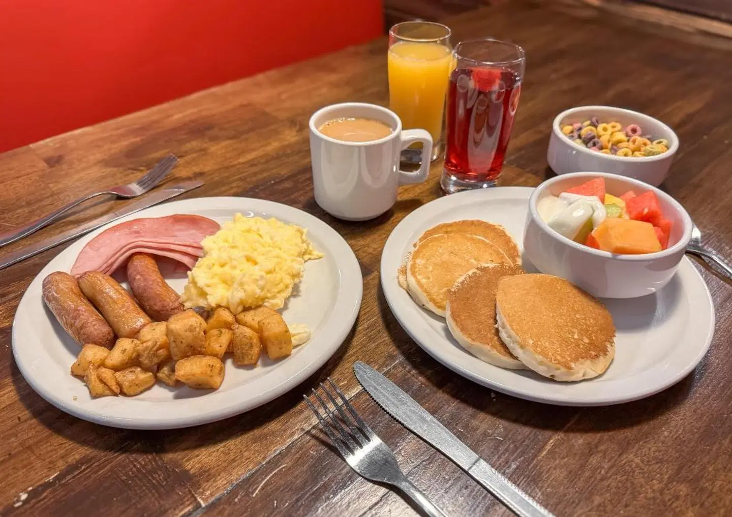 Coast Nisku Inn & Conference Centre at Edmonton International Airport Restaurant