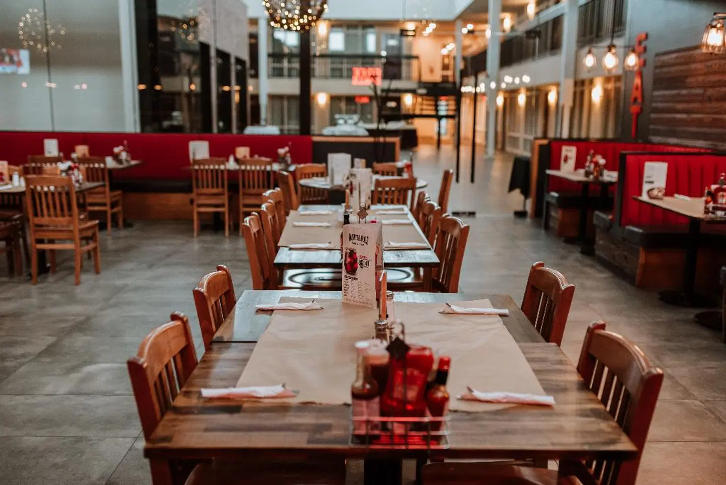 Coast Nisku Inn & Conference Centre at Edmonton International Airport Restaurant