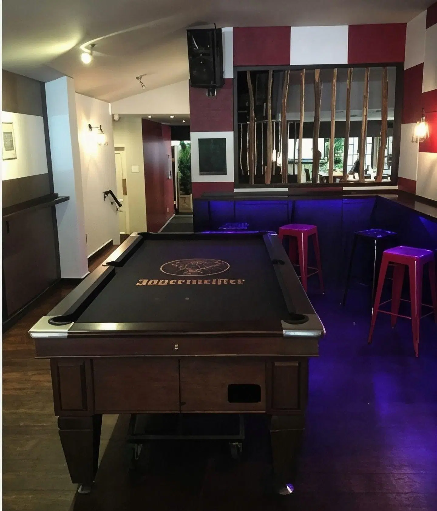 Poenamo Hotel Bar