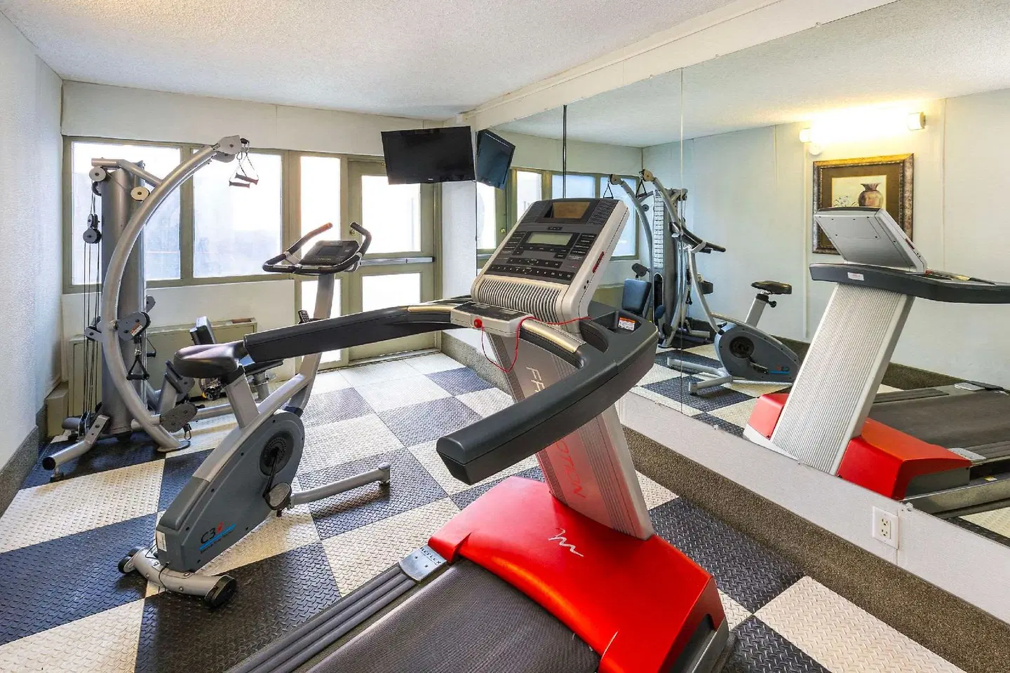 Comfort Inn & Suites Downtown Edmonton SPORTS_AND_LEISURE