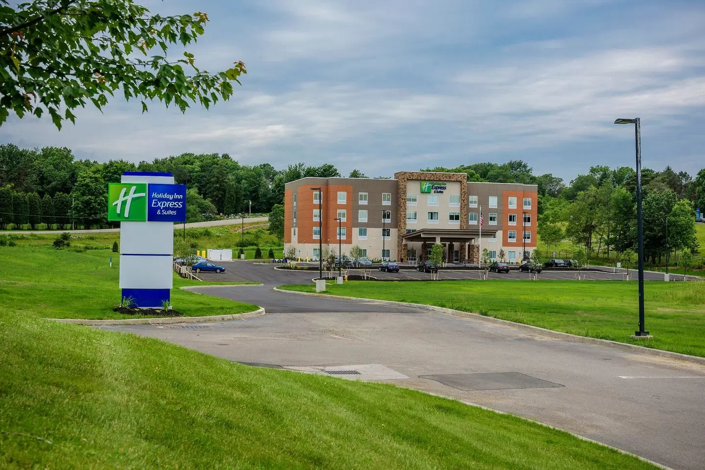 Holiday Inn Express & Suites Jamestown by IHG Garten