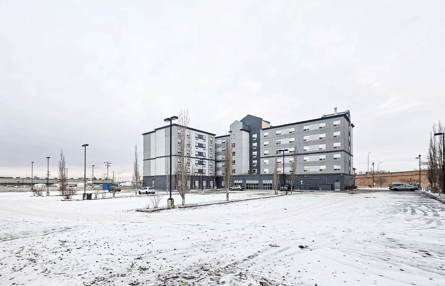 Holiday Inn Express & Suites Edmonton South by IHG MODEL_IMPRESSION