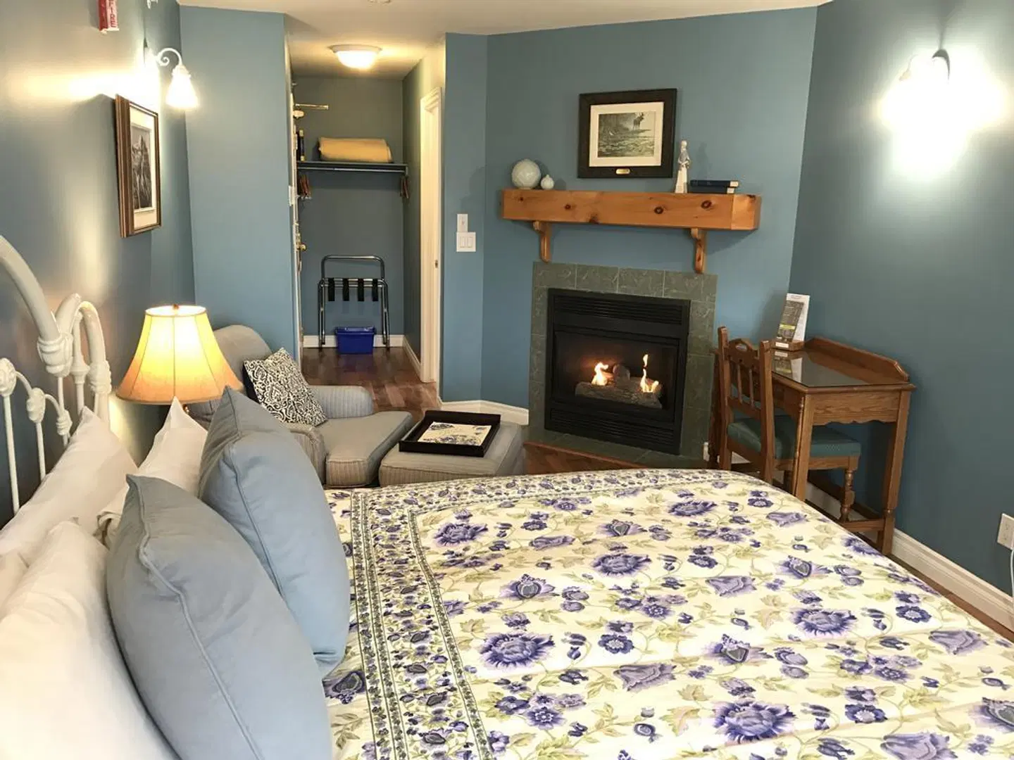 Lady MacDonald Country Inn ROOM_EXAMPLE