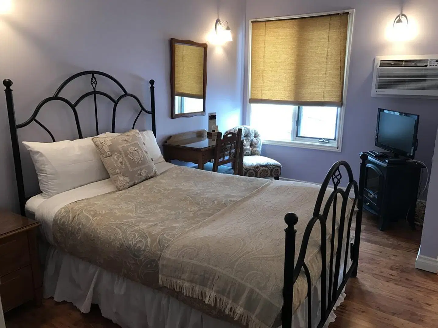 Lady MacDonald Country Inn ROOM_EXAMPLE