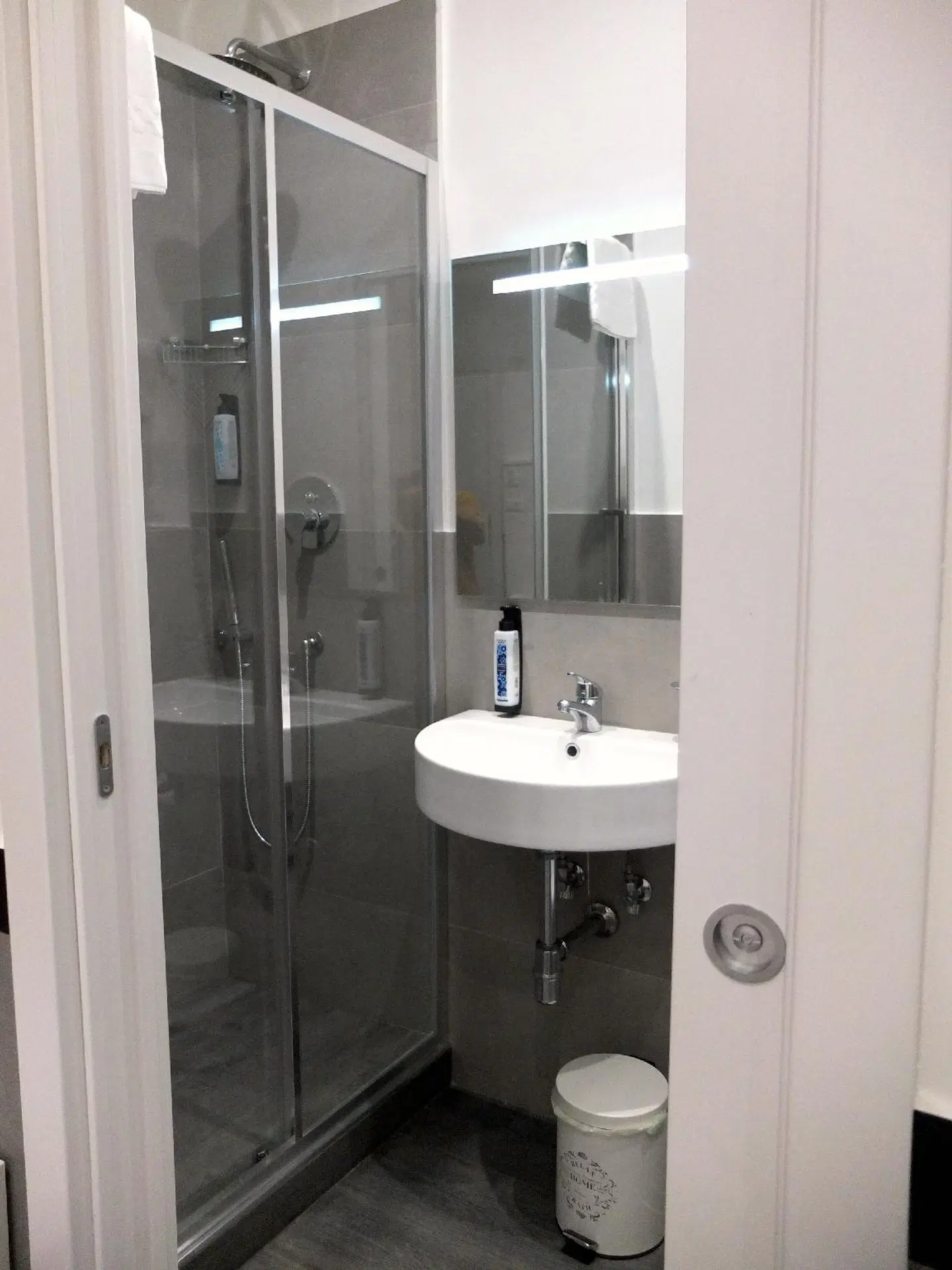 ASTORIA GOLDEN GATE Badezimmer