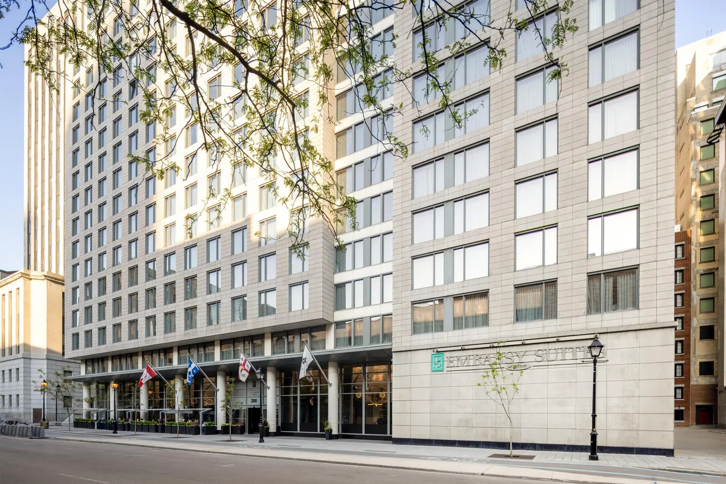Embassy Suites by Hilton - Montreal EXTERIOR