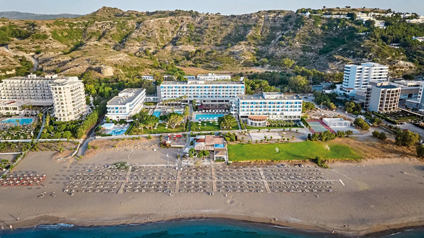 Blue Sea Beach Resort EXTERIOR