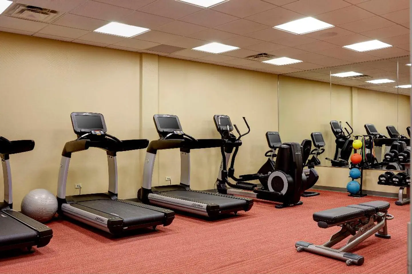 Hyatt Place New York Yonkers SPORTS_AND_LEISURE