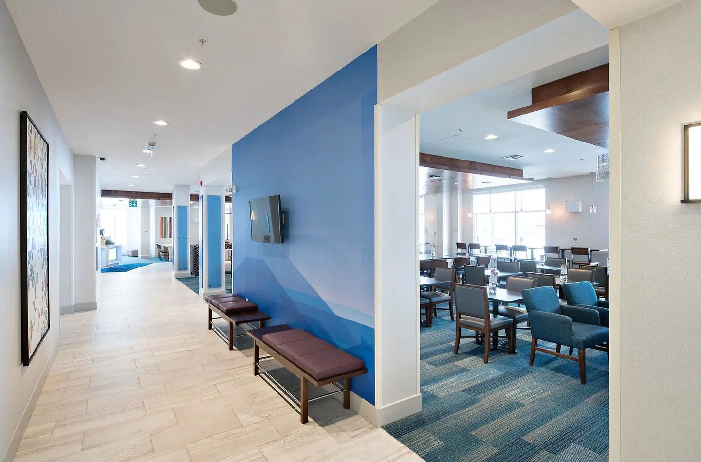 Holiday Inn Express Red Deer North LOUNGE_LOBBY