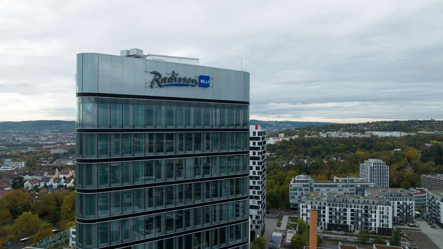 Radisson Blu Hotel at Porsche Design Tower Stuttgart EXTERIOR