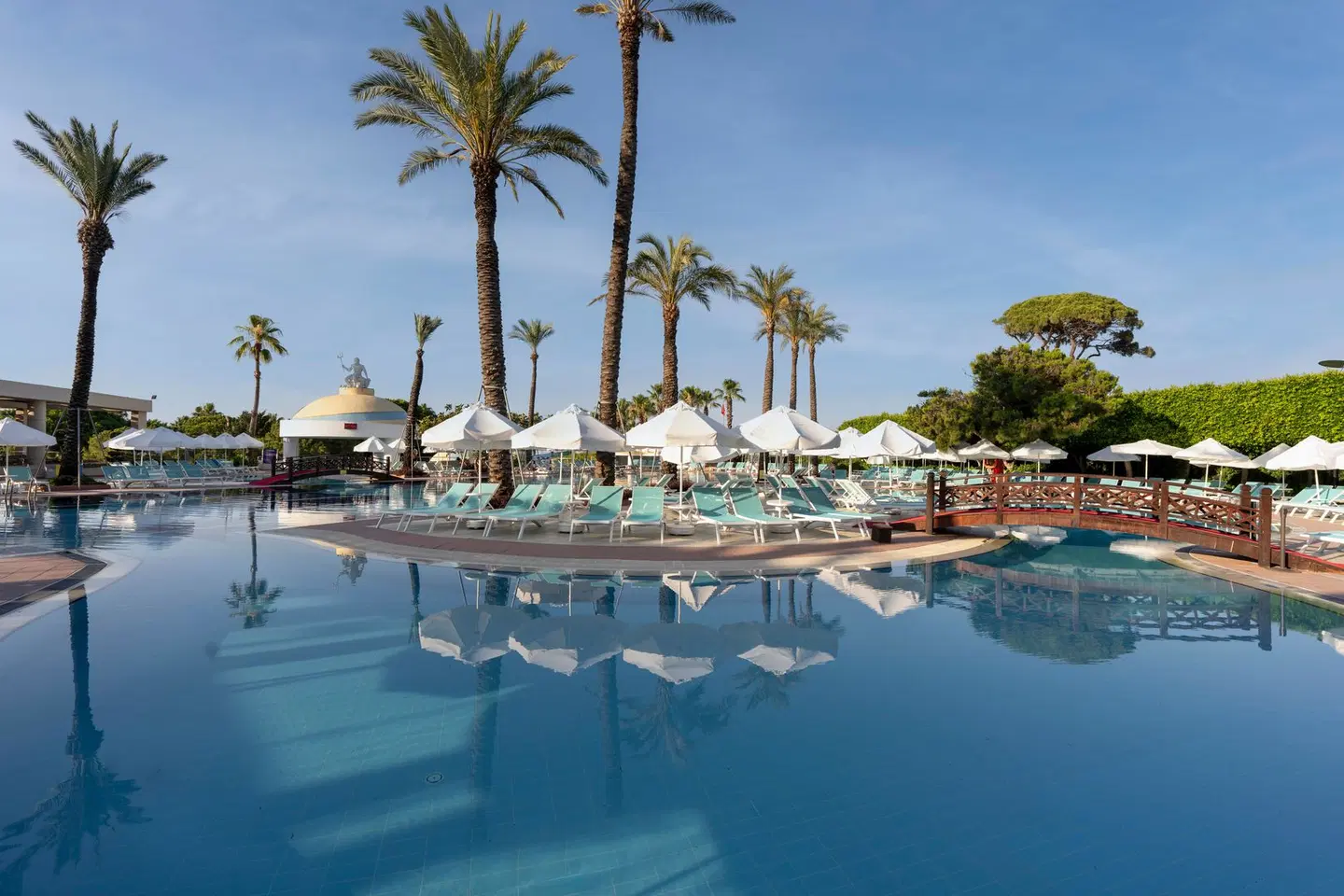 Limak Atlantis De Luxe Hotel & Resort OUTDOOR_POOL