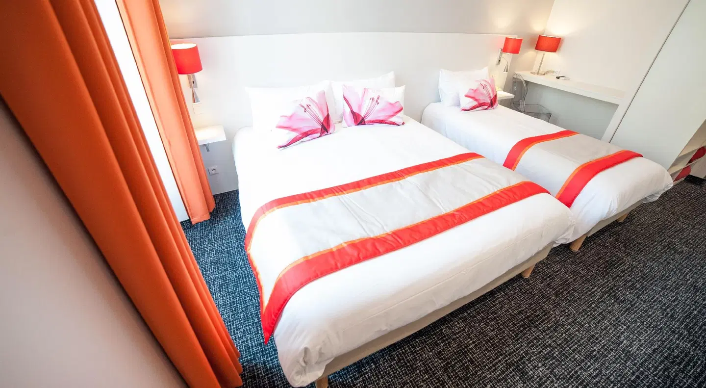 Amaryllis ROOM_EXAMPLE