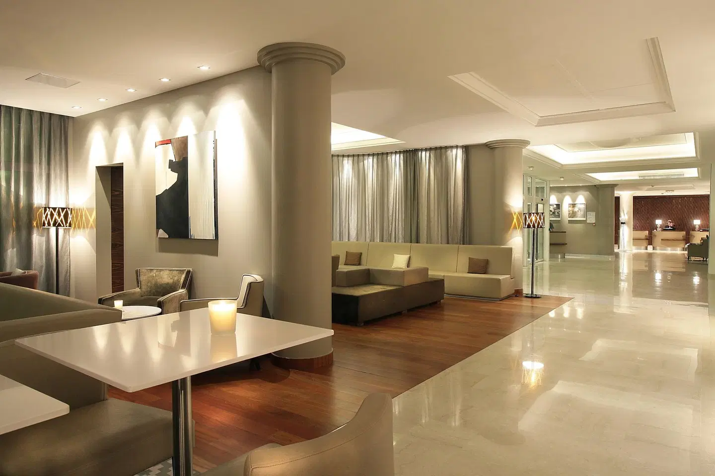 AC Hotel by Marriott Ambassadeur Antibes- Juan les Pins LOUNGE_LOBBY