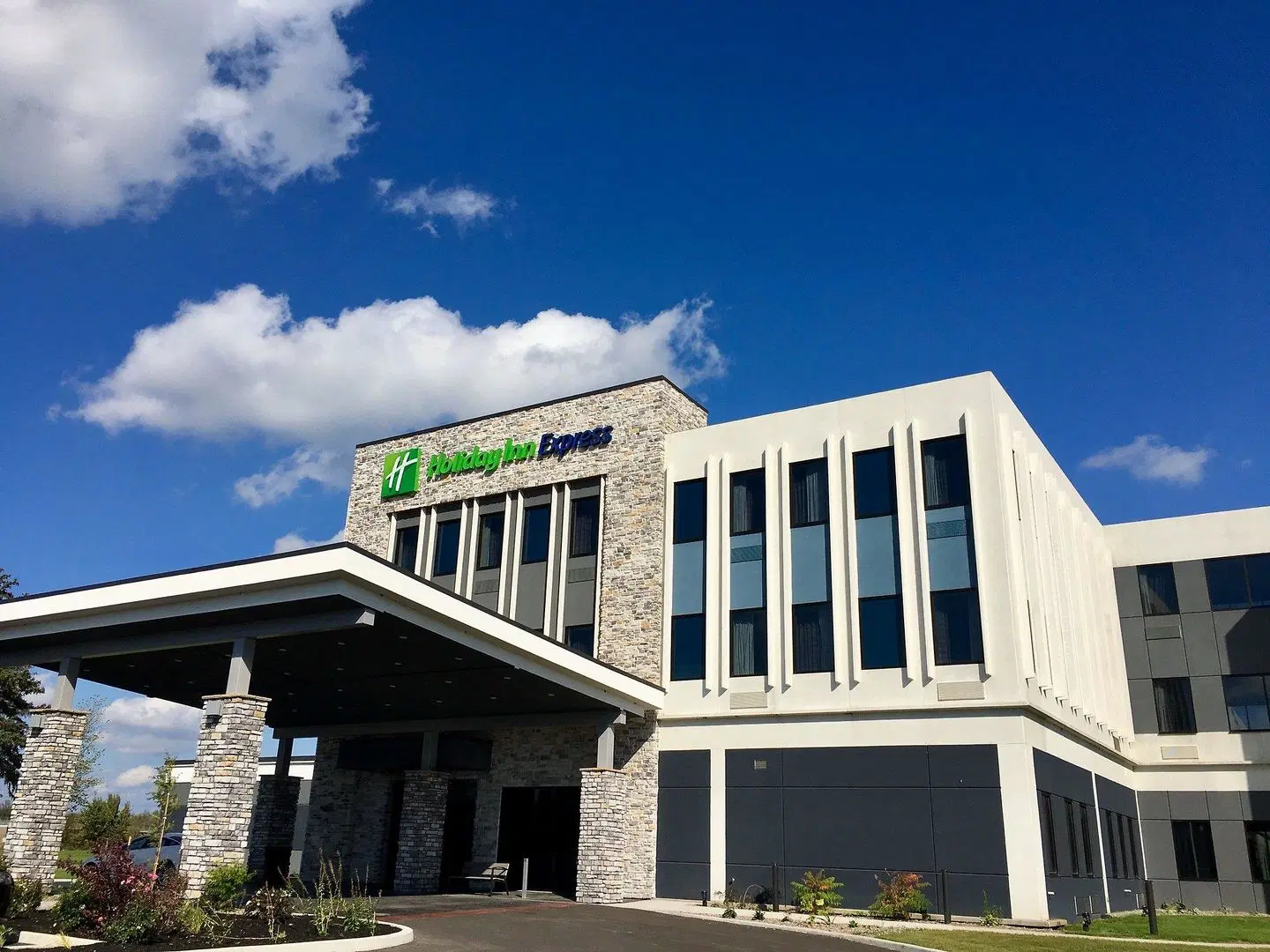 Holiday Inn Express - Grand Island EXTERIOR