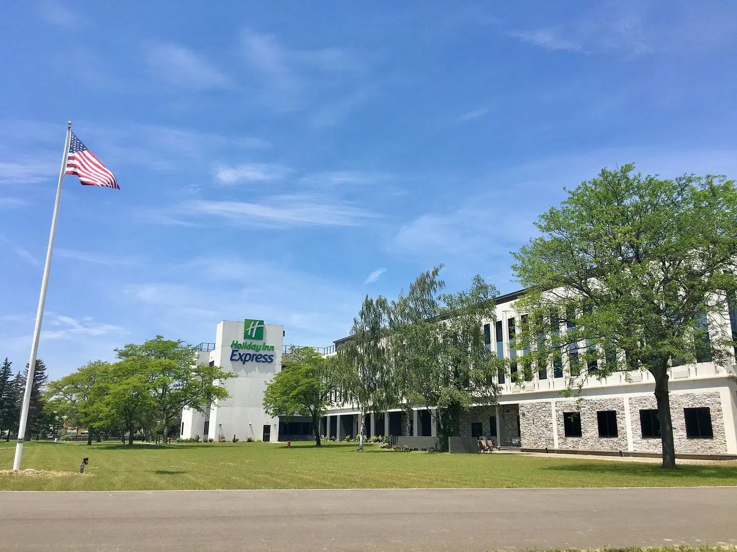 Holiday Inn Express - Grand Island EXTERIOR