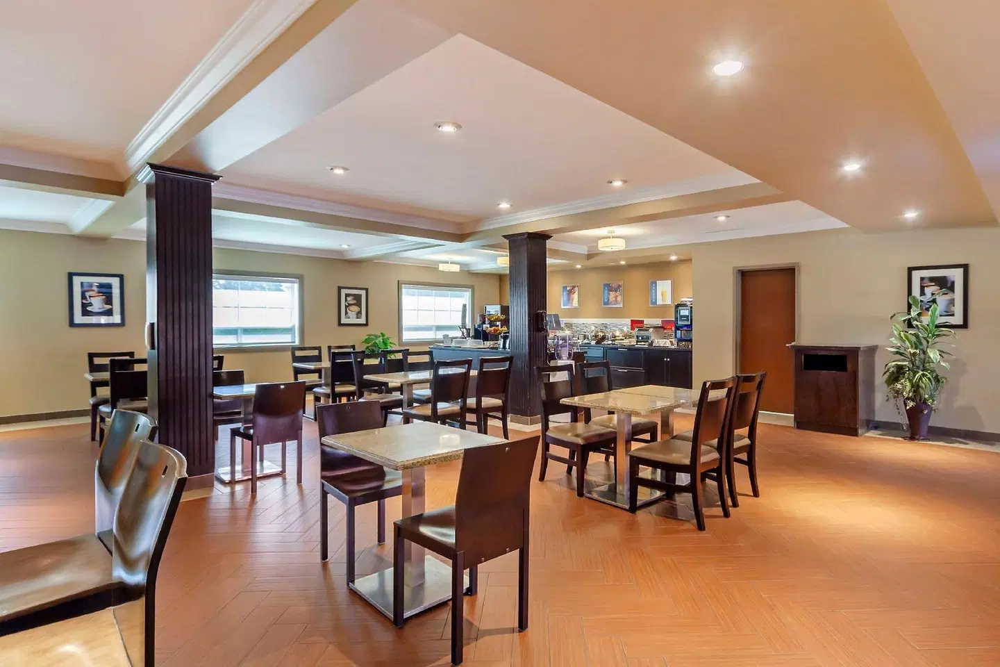 Best Western Plus Peace River Hotel & Suites Restaurant