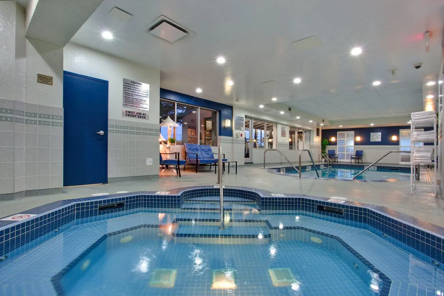 Holiday Inn Calgary Airport by IHG Hallenbad