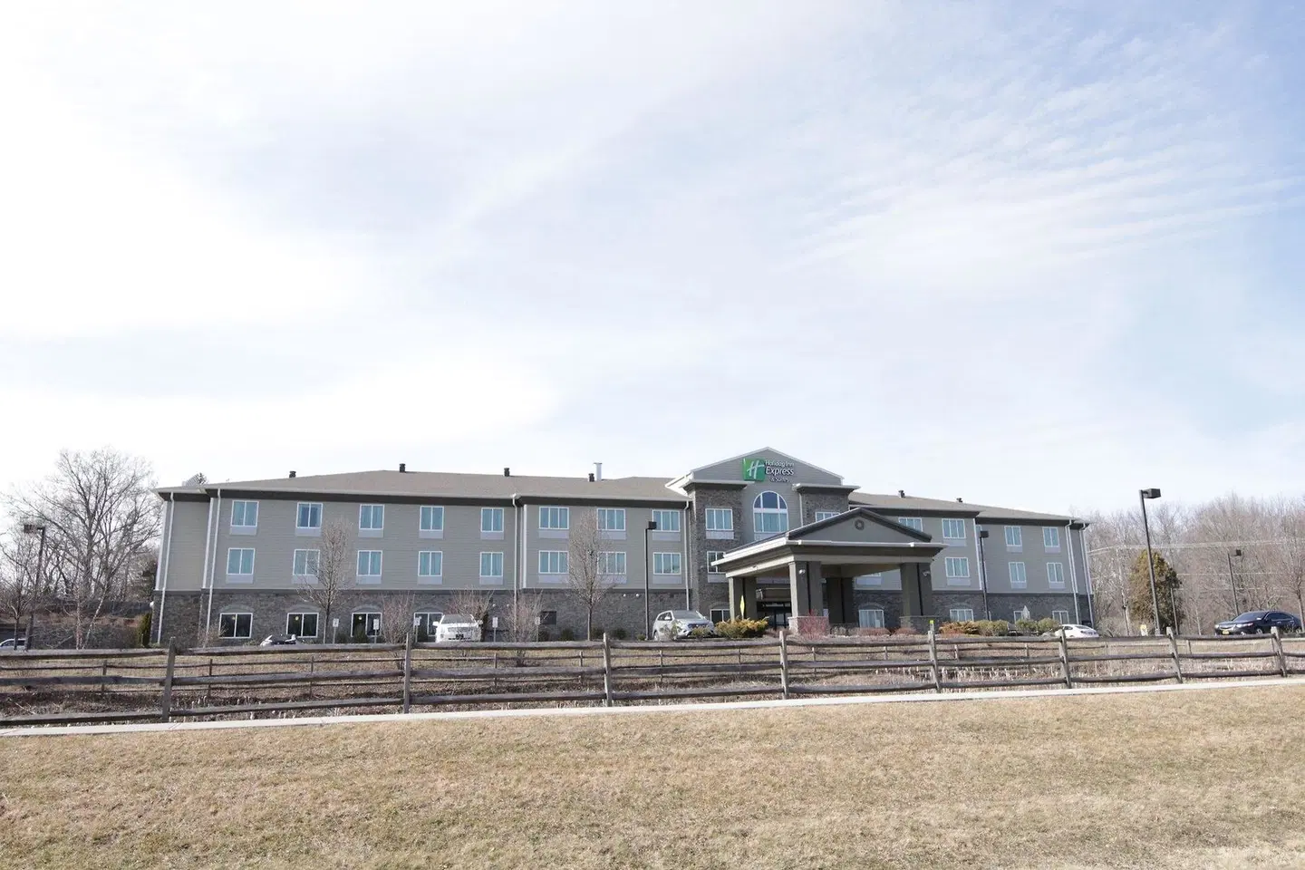 Holiday Inn Express & Suites Montgomery by IHG EXTERIOR