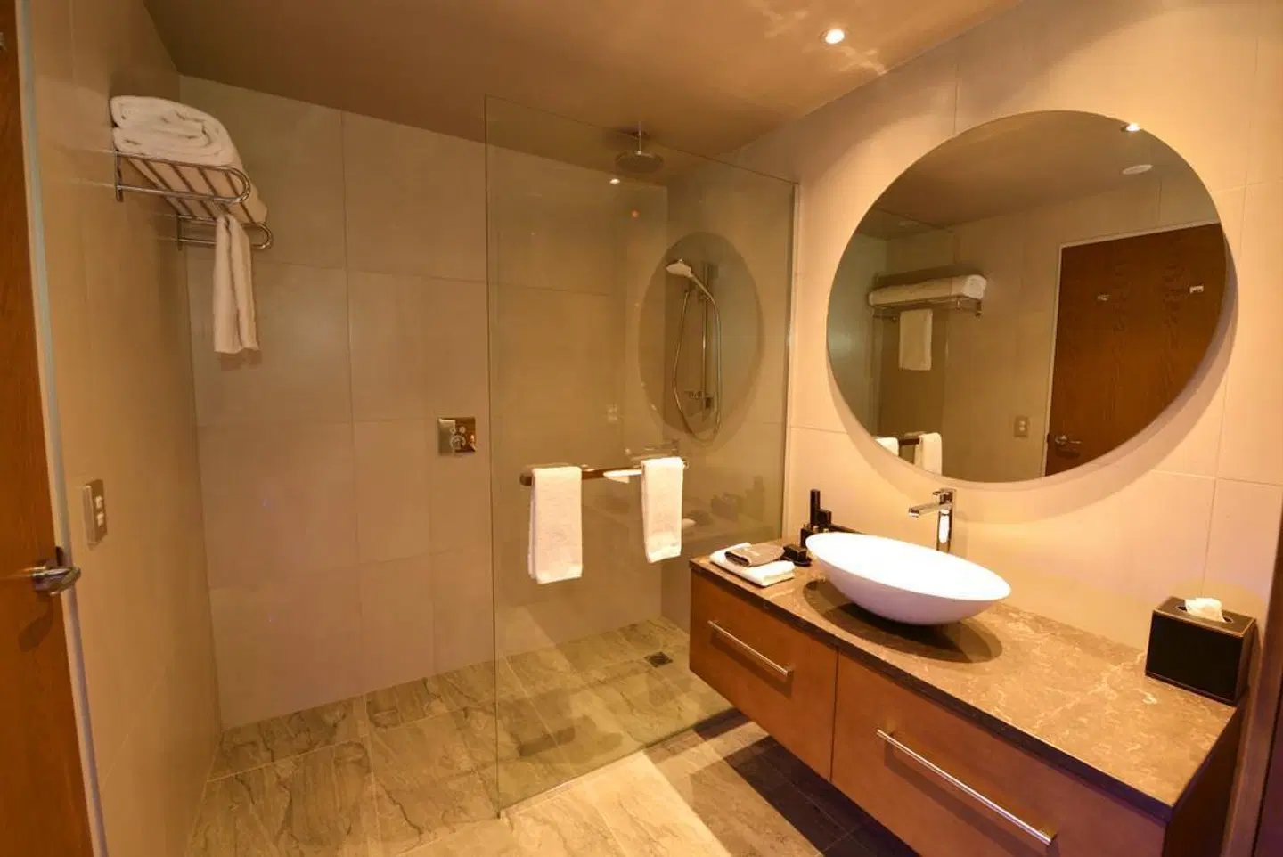 Distinction Dunedin Hotel Badezimmer