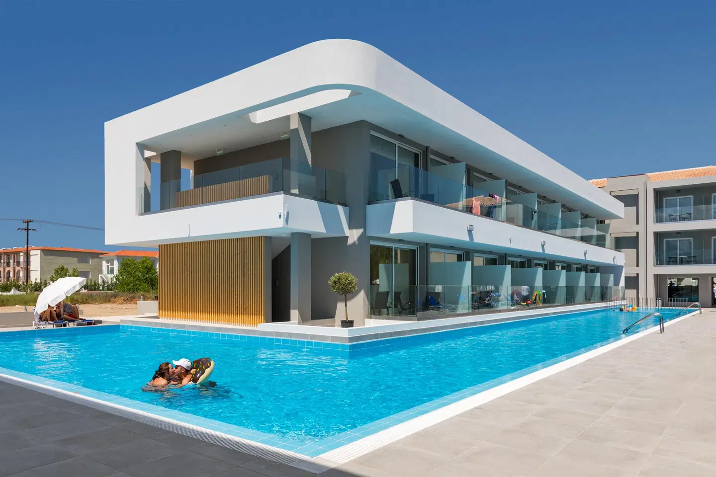 White Olive Premium Hotel OUTDOOR_POOL