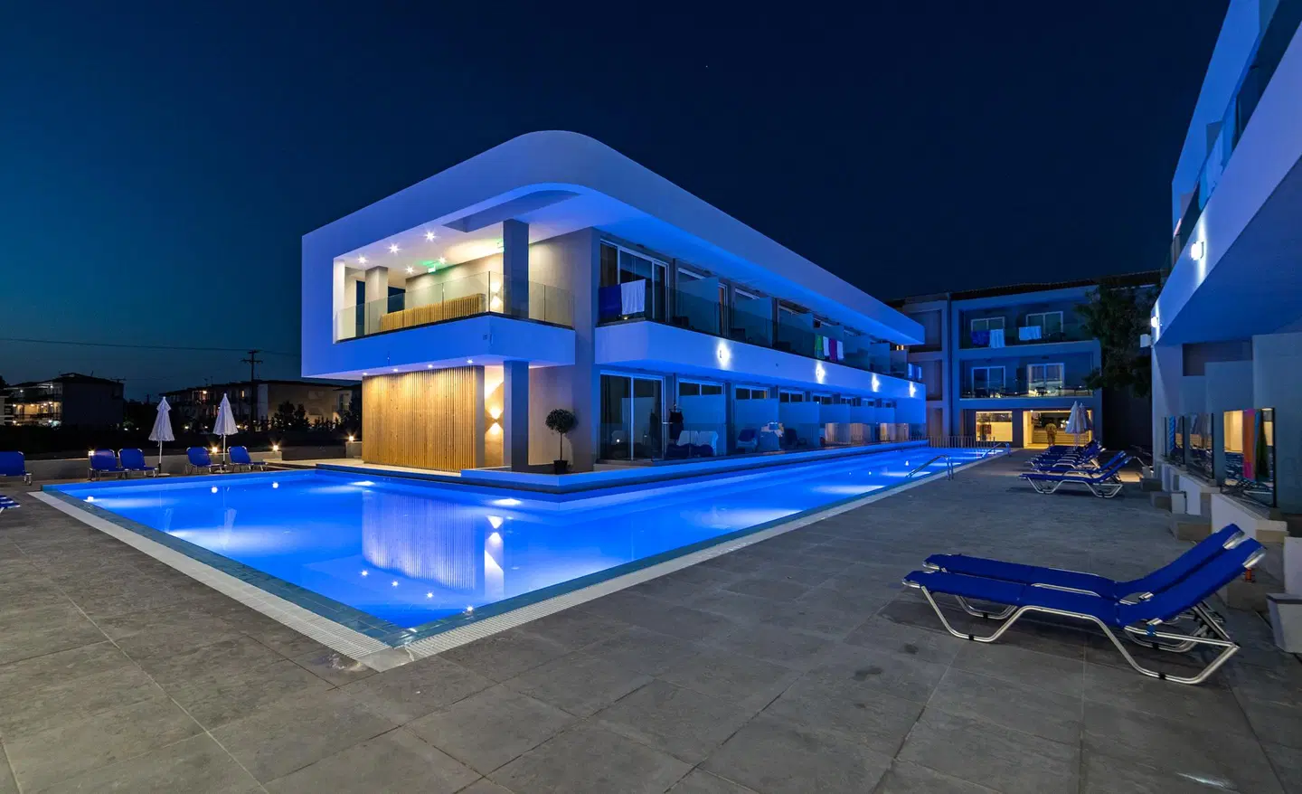 White Olive Premium Hotel OUTDOOR_POOL
