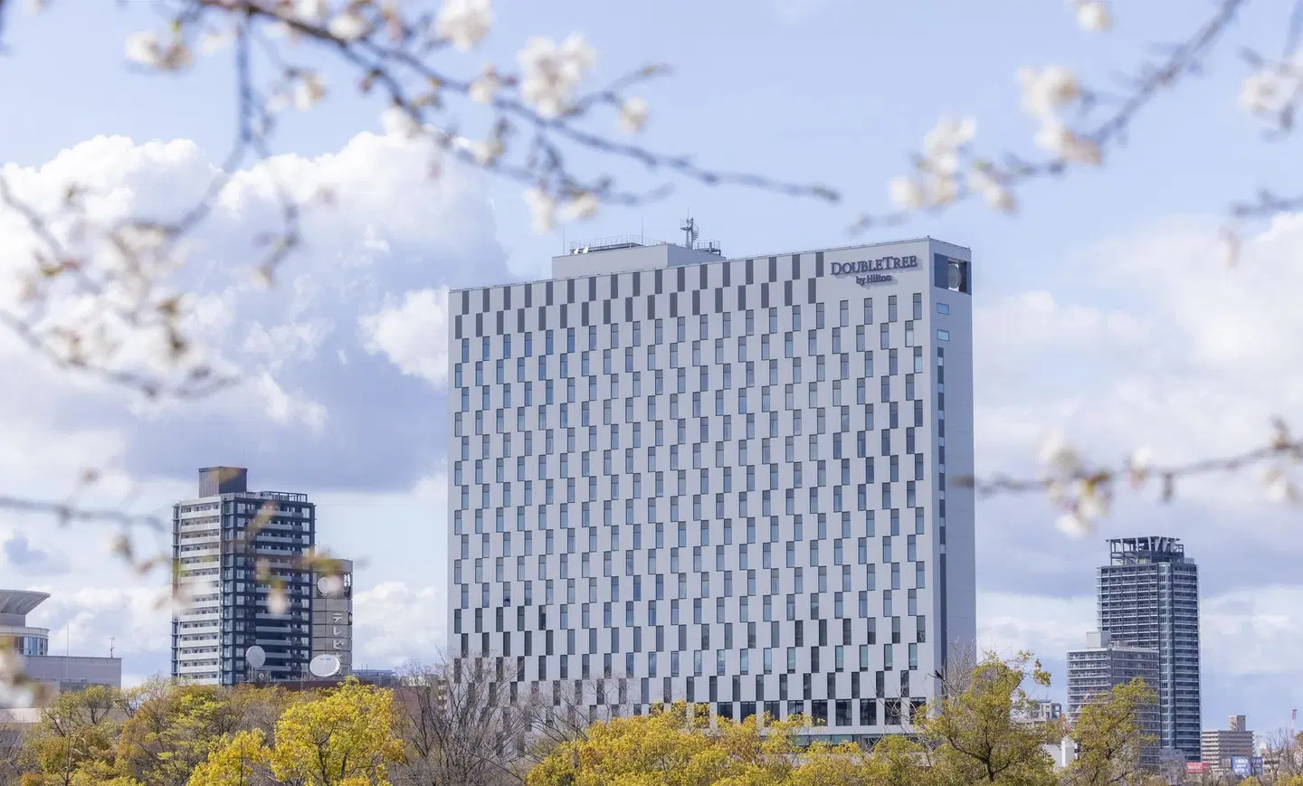 Doubletree By Hilton Osaka Castle EXTERIOR