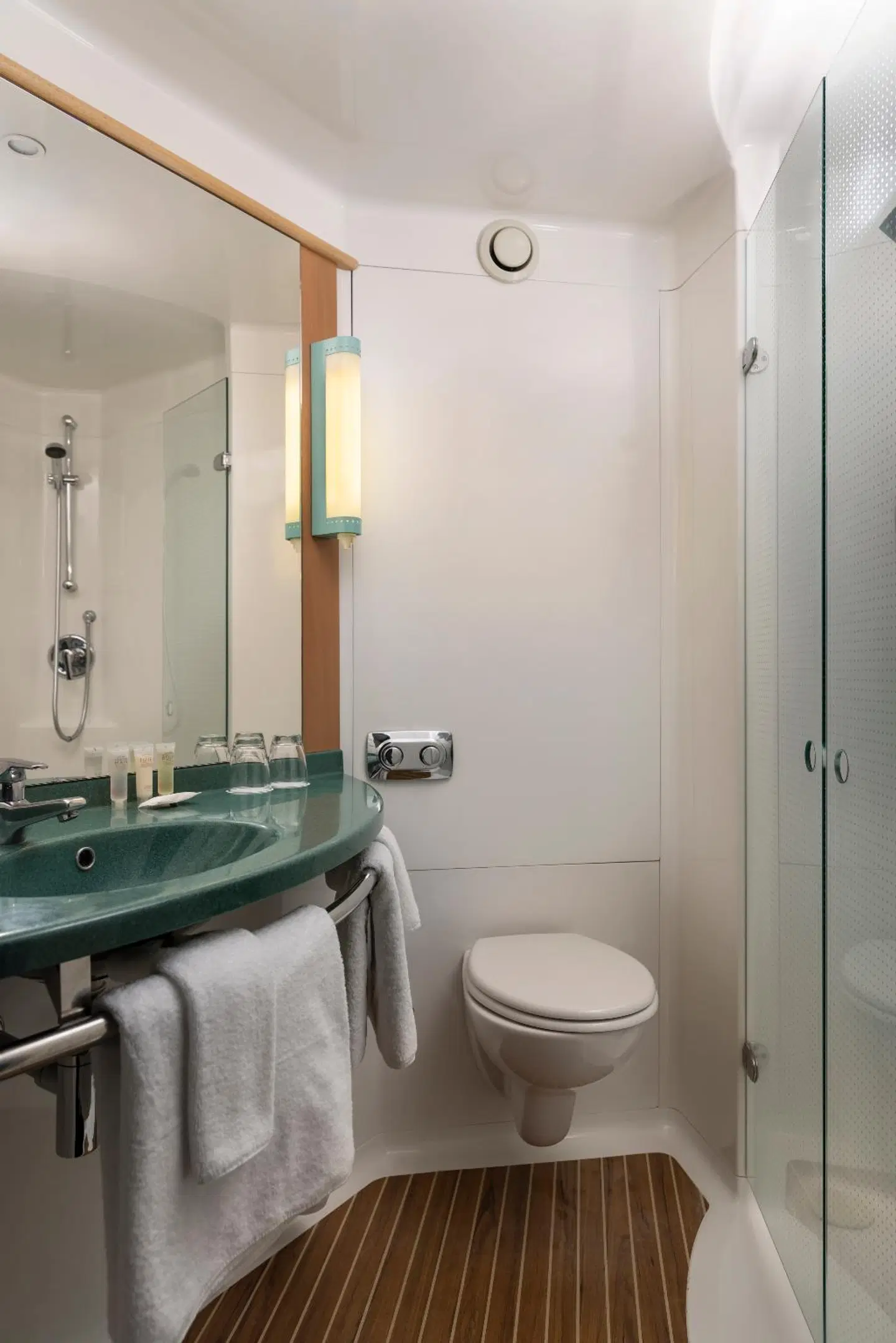 ibis Auckland Ellerslie Badezimmer