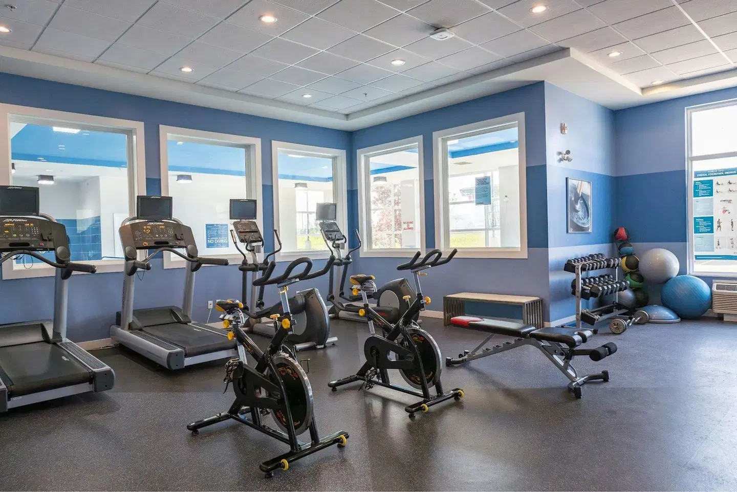 Four Points by Sheraton Edmonton International Airport SPORTS_AND_LEISURE