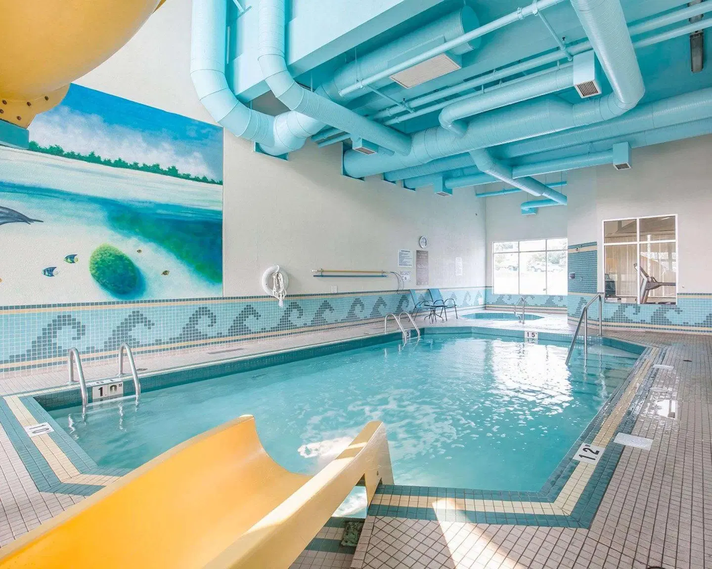 Comfort Inn & Suites South Hallenbad