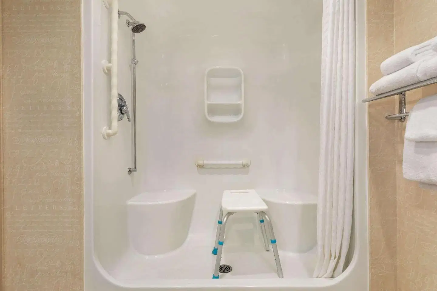 Royal Hotel Calgary, Trademark Collection by Wyndham Badezimmer
