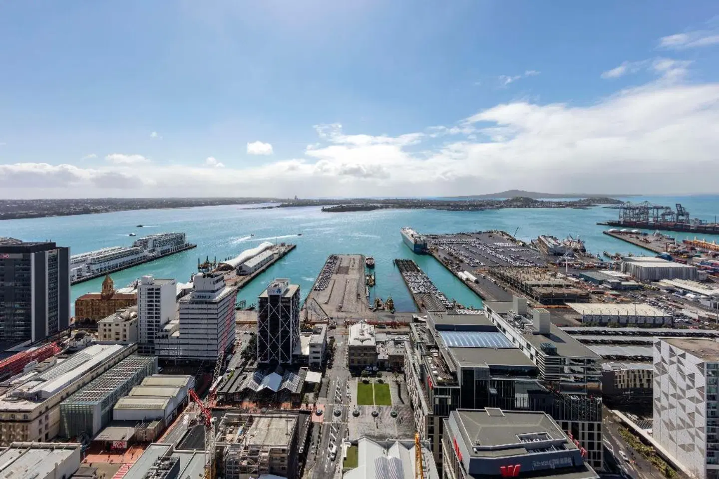 Auckland Harbour Oaks Strand
