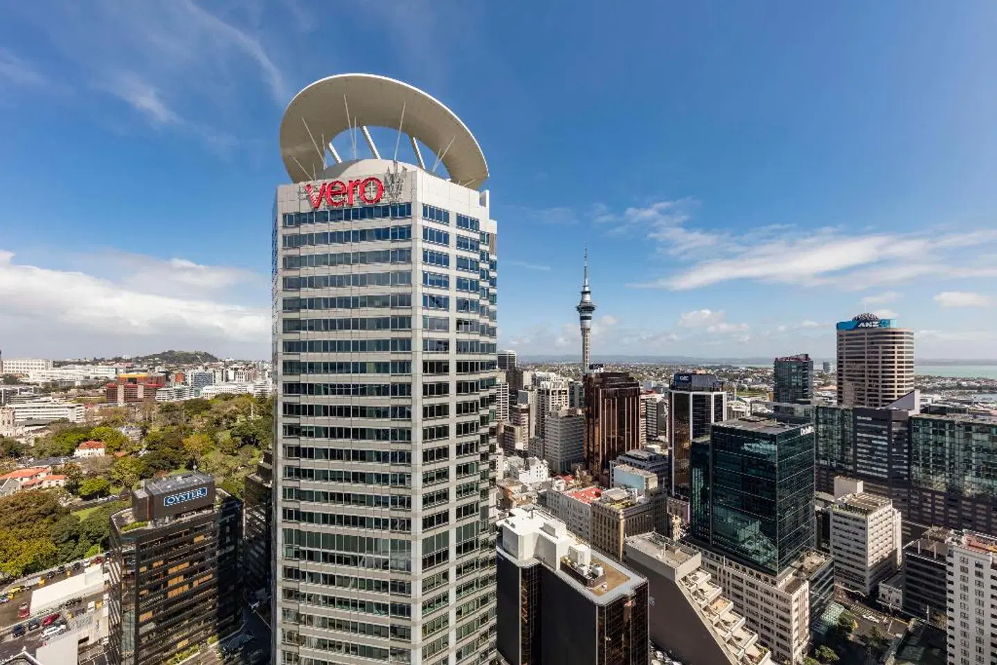 Auckland Harbour Oaks EXTERIOR