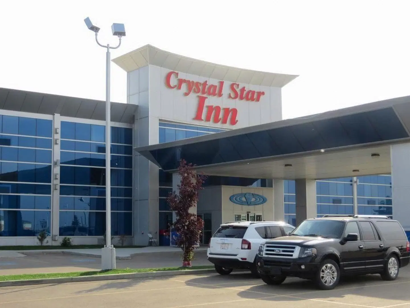 Crystal Star Inn EXTERIOR
