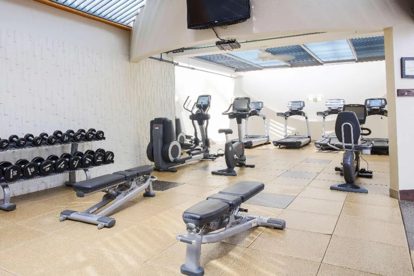 DoubleTree by Hilton Rochester SPORTS_AND_LEISURE