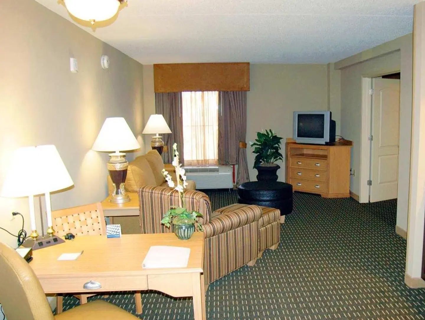 Hampton Inn & Suites Albany-Downtown ROOM_EXAMPLE