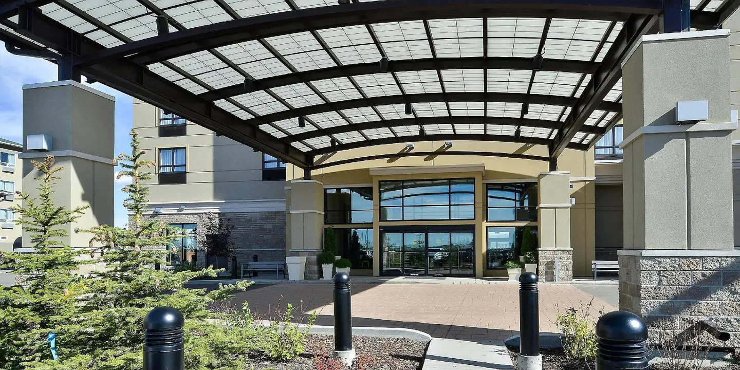 Holiday Inn Hotel & Suites Edmonton Arpt - Conference Ctr by IHG EXTERIOR