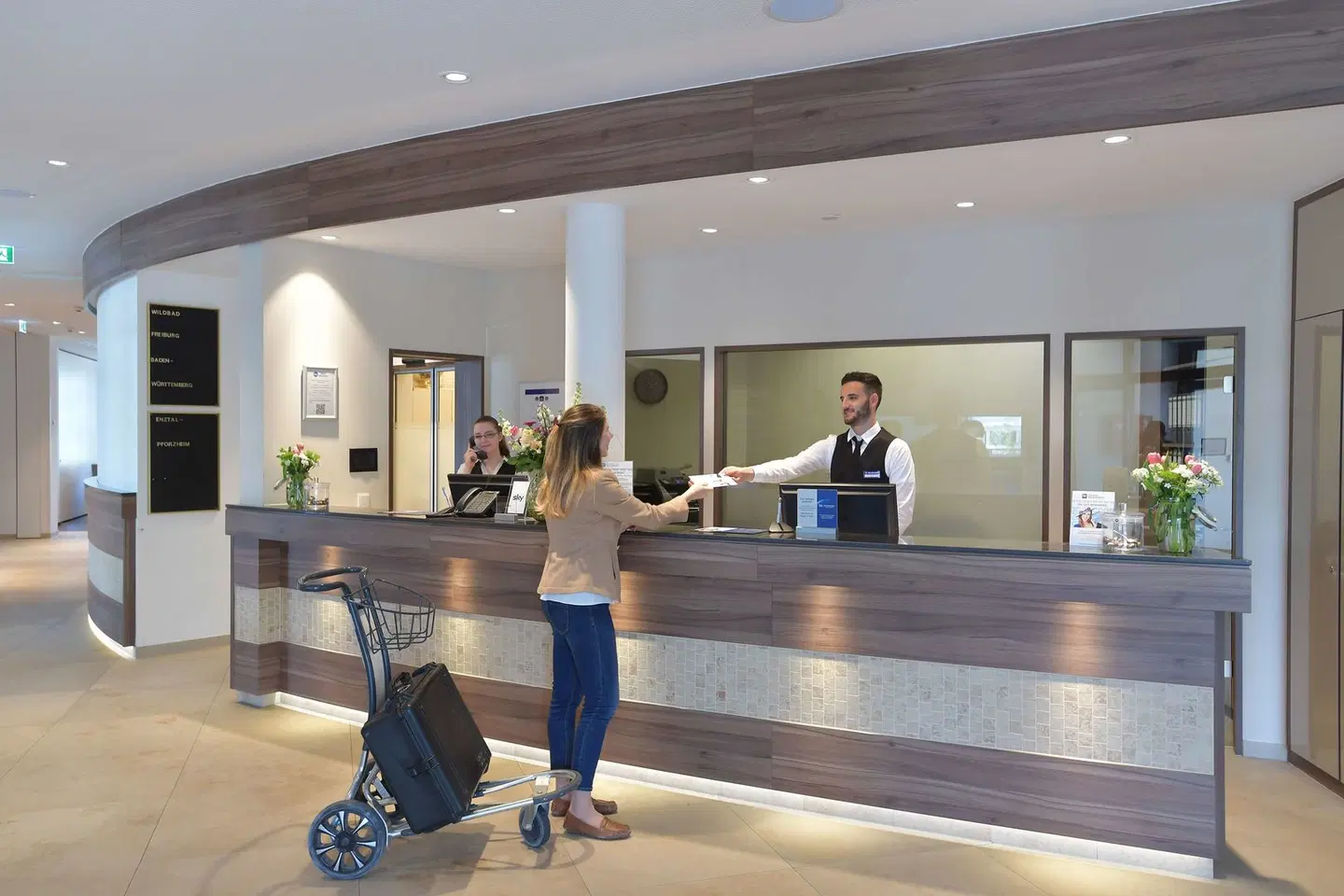 Best Western Queens Pforzheim-Niefern LOUNGE_LOBBY