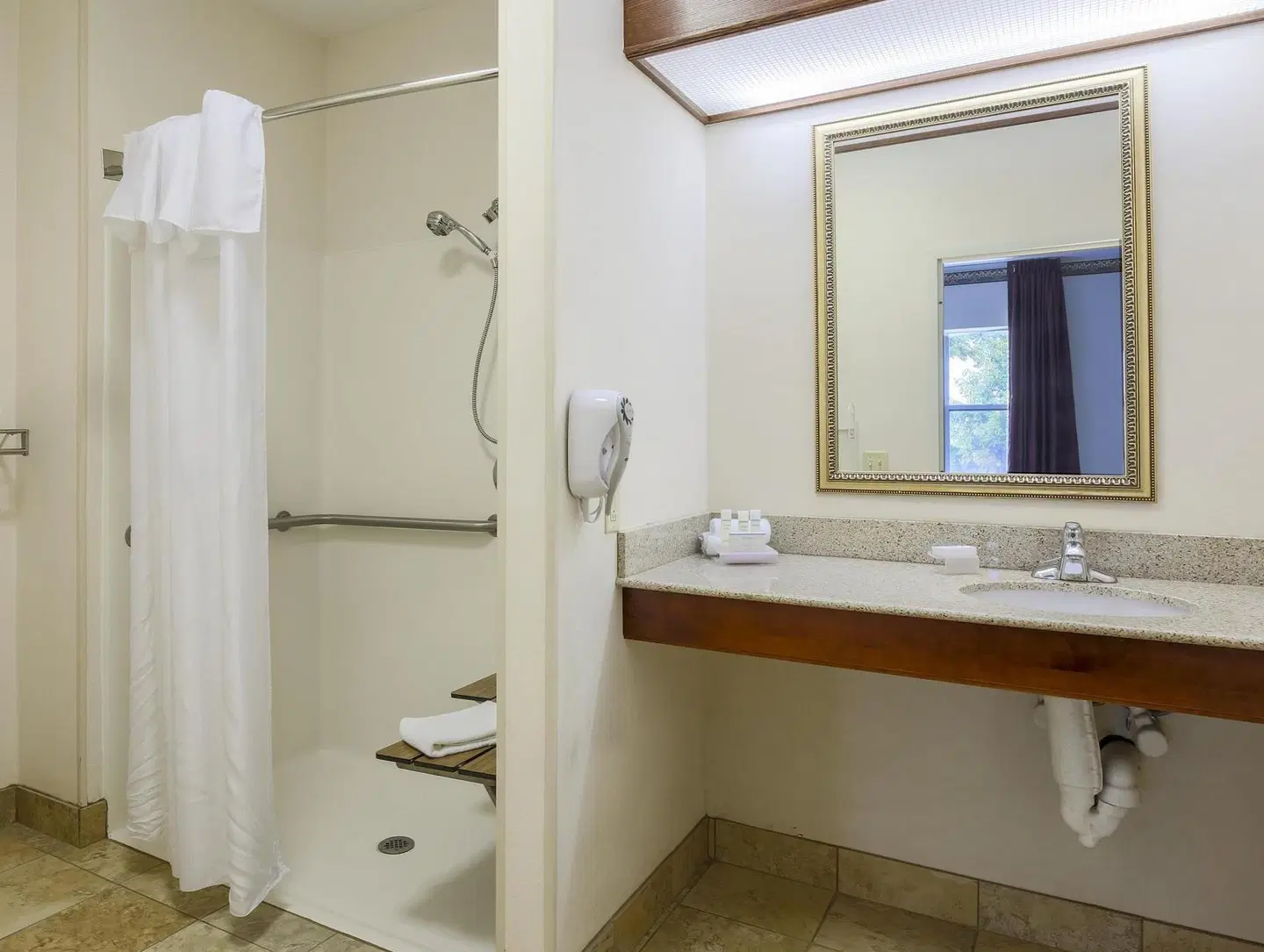 Homewood Suites by Hilton Rochester-Henrietta Badezimmer