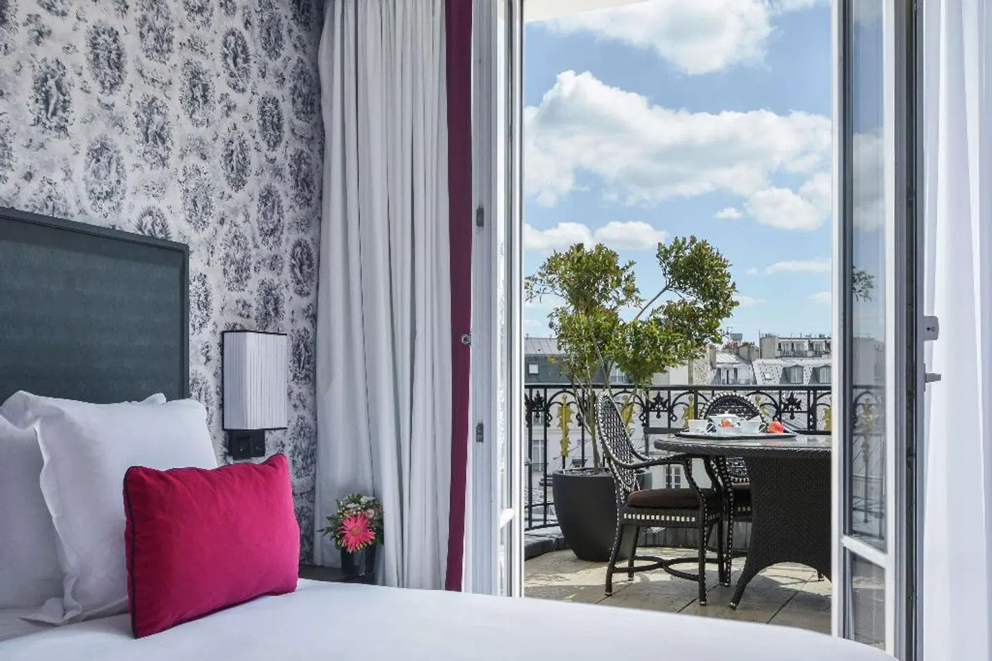 Maison Astor Paris, Curio Collection by Hilton ROOM_EXAMPLE