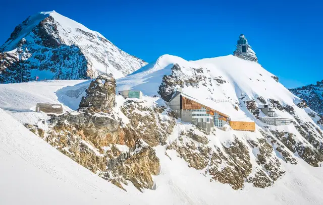 Winterromantik in Luzern und Interlaken LANDSCAPE