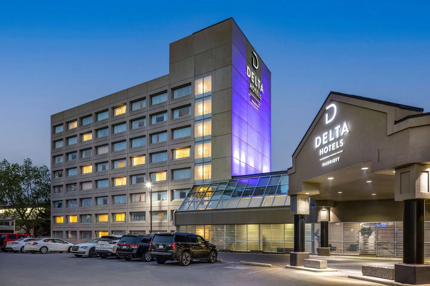 Delta Hotel Calgary South EXTERIOR