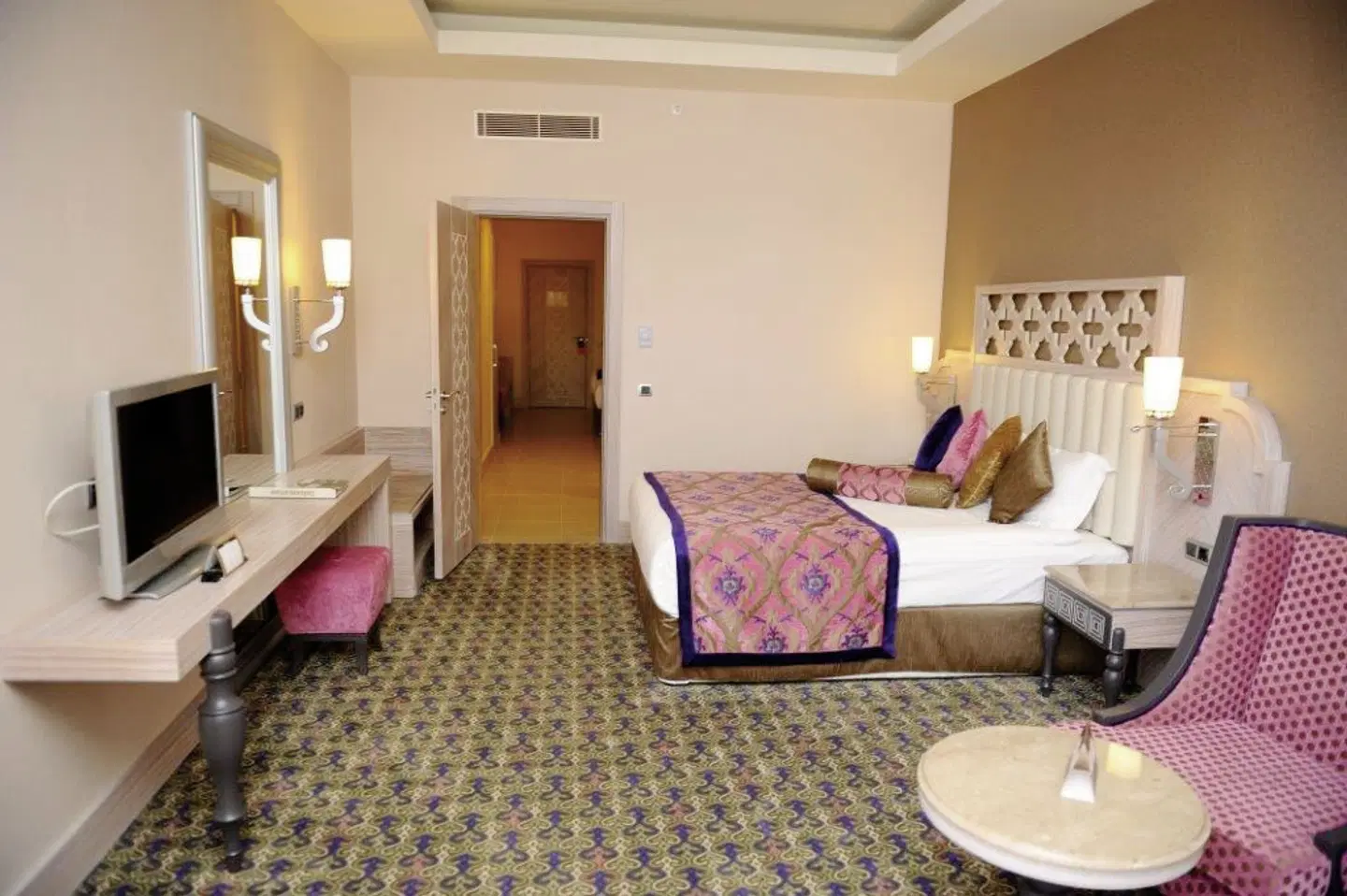 Royal Alhambra Palace ROOM_EXAMPLE