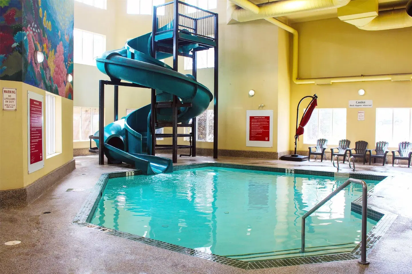 Super 8 by Wyndham Edmonton South Hallenbad