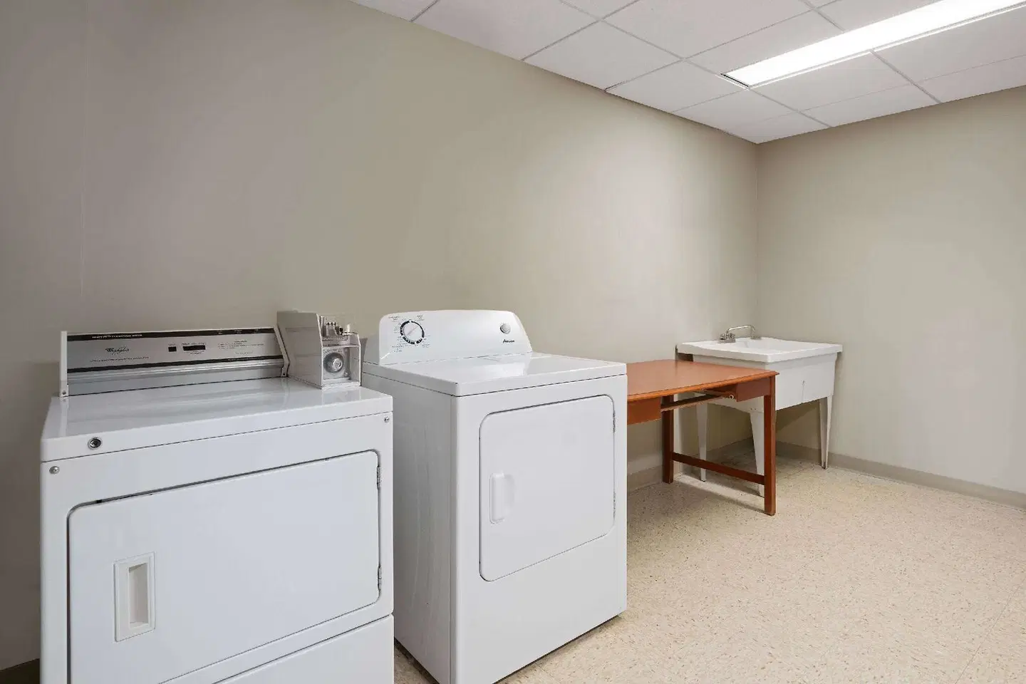 Travelodge by Wyndham Fort McMurray ROOM_EXAMPLE